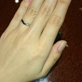 【JEWELRY  KAMATA(ジュエリーかまた)の口コミ】 V字でリング単体でハートの形になります。後ろまでV字になってます。そん…