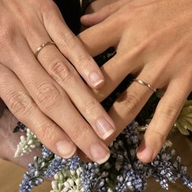 【鎌倉彫金工房の口コミ】 シンプルなデザインですが、どんな服装にも似合い、どこにでもつけていけ…