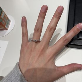 【ラザール ダイヤモンド(LAZARE DIAMOND)の口コミ】 決め手はダイヤの輝きです。元々は外資系ブランドを考えておりましたが、…