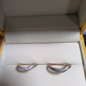 【ケイウノ ブライダル(K.UNO BRIDAL)の口コミ】 木目金のデザインが某有名店より安く買えたのでうれしかったです。ダイヤ…