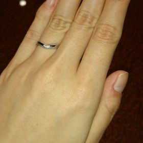【JEWELRY  KAMATA(ジュエリーかまた)の口コミ】 V字がキツめのものと言ったらミル打ちメレダイヤセンターのものが出て来た…