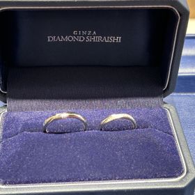 【銀座ダイヤモンドシライシの口コミ】 指輪のデザインはシンプルで着け心地も良く、フィットする形で大変満足し…