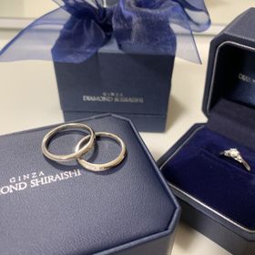 【銀座ダイヤモンドシライシの口コミ】 男性用、女性用でペアになっているものにしました。シンプルで2人とも気に…