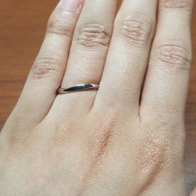 【HOSHI no SUNA 星の砂(ほしのすな)の口コミ】 ウェーブのあるすっきりしたリングでした!!

ほかのお店も数件回ってみて…