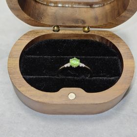 【Toi-lueur(トワル)の口コミ】 【アトピー肌の彼女が、身に着けなくても眺めて楽しめる指輪】をコンセプ…