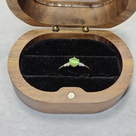 【Toi-lueur(トワル)】の口コミ 【アトピー肌の彼女が、身に着けなくても眺めて楽しめる指輪】をコンセプト...