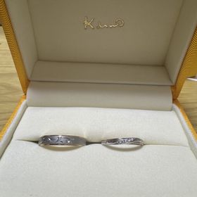 【ケイウノ ブライダル(K.UNO BRIDAL)の口コミ】 指輪のデザインは、ほぼフルオーダーだったのですが
自分達好みの指輪にち…