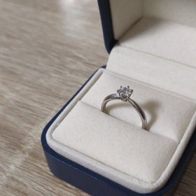 【GALA JEWELRY(ガラジュエリー)の口コミ】 プラチナ95%でダイヤも高レベル、そして見た目もとても綺麗です。
スマホ…