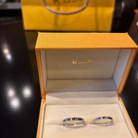 【ケイウノ ブライダル(K.UNO BRIDAL)の口コミ】 シンプルなデザインで、どんな時も付けやすいなと思っています。中には2人…