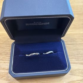 【銀座ダイヤモンドシライシの口コミ】 まずはシンプルなデザインが僕たち夫婦にあっており良かったです。またつ…