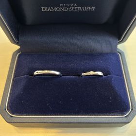 【銀座ダイヤモンドシライシの口コミ】 シンプルで着け心地がとても良いです。また、リングの幅やダイヤモンドの…