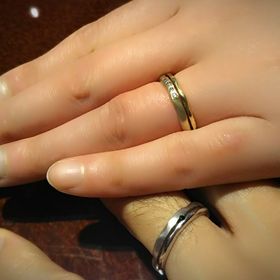 【JEWELRY  KAMATA(ジュエリーかまた)の口コミ】 土台を選び、素材、質感、ダイヤの有無、ダイヤの色、刻印等をカスタマイ…