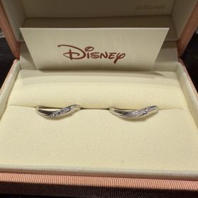 【ケイウノ ブライダル(K.UNO BRIDAL)の口コミ】 魔法使いミッキーが魔法をかけているように女性の方にはダイア、男性の方…