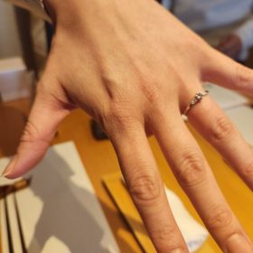 【アイプリモ(I-PRIMO)の口コミ】 ハンド診断で自分の手に合ったものにしました。
普段の服装や手や指の形な…