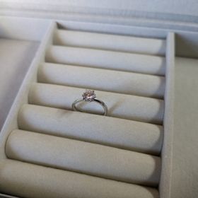 【TOMOE(トモエ)の口コミ】 値段はそこそこしたようなのですが、デザインもシンプルで飽きることなく…