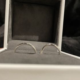 【トリニティ(Trinity)】の口コミ 男性側は、マットなデザインと艶感のあるデザインが施されておりおしゃれで...