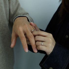 【出雲結(いずもゆい)の口コミ】 出雲結の結婚指輪、夫婦共々大満足です！
指輪のデザインは、和テイストで…