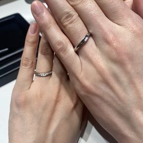 【ラザール ダイヤモンド(LAZARE DIAMOND)の口コミ】 ダイヤがどのブランドよりも輝いていて、綺麗だったので選びました。
知り…