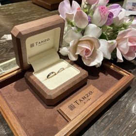 【TANZO.(鍛造指輪)の口コミ】 幅広のリングで探している人にはオススメです！！！
また、リングの刻印も…