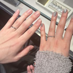 【銀座ダイヤモンドシライシの口コミ】 ネットで見たときに一目惚れしたデザインです。くるくると入っているウェ…