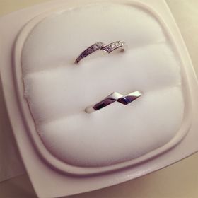 【俄(にわか)の口コミ】 指がゴツゴツと骨ばっていることがコンプレックスで指がきれいに見えるデ…