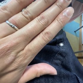 【銀座ダイヤモンドシライシの口コミ】 素材がプラチナで錆びづらく、ワンポイントのダイヤモンドでおしゃれ、指…