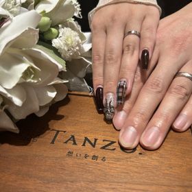 【TANZO.(鍛造指輪)の口コミ】 価格も良心的で着け心地がいいです。
鍛造製法ということもあり、丈夫で長…