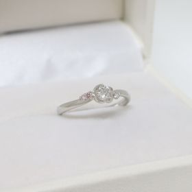 【LEGAN(レガン)の口コミ】 デザインは普段使いしやすいように高さの出ない物から選び、相手がお花が…