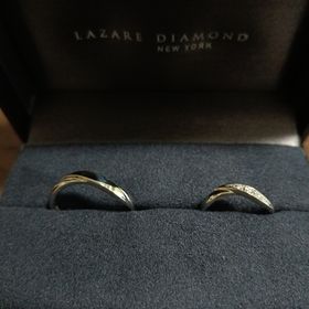 【ラザール ダイヤモンド(LAZARE DIAMOND)の口コミ】 シンプルながら個性もあり、飽きにくいデザインだと思います。
元々ストレ…