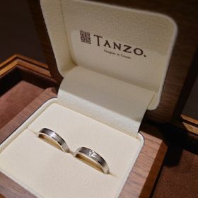 【TANZO.(鍛造指輪)の口コミ】 鍛造製法という、鋳造製法とは異なる丈夫な造りが気に入りました。デザイ…