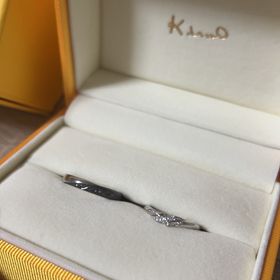 【ケイウノ ブライダル(K.UNO BRIDAL)の口コミ】 色々な指輪を試着しましたが、やはりキラキラしてる物が素敵だなと思い選…