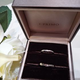 【アイプリモ(I-PRIMO)の口コミ】 指輪のデザインがとても気に入りました。男性の方の指輪もシンプルなのに…