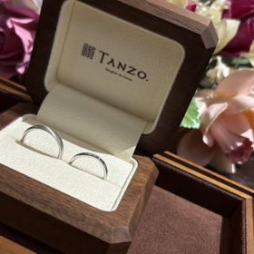 【TANZO.(鍛造指輪)の口コミ】 S字やV字など、好きなデザインで好きな太さにしていただけます。
私はS字…