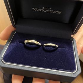 【銀座ダイヤモンドシライシの口コミ】 デザインが可愛くてシンプルな感じがとても良かったため、選びました。何…