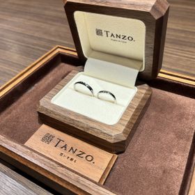 【TANZO.(鍛造指輪)の口コミ】 鍛造製法で作られており、鋳型鋳造の指輪に比べて強度が高いところが選ん…