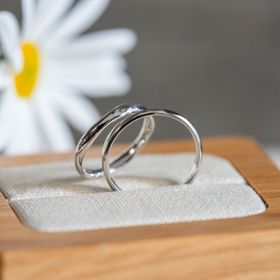 【Cayof(カヨフ)の口コミ】 ベースのデザインを選んで、素材、表面の加工などを自分たちで選択できま…