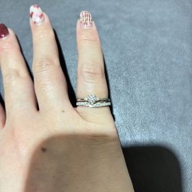 【俄(にわか)の口コミ】 ウェブで見た時はとても魅力的に思えて見に行ったが指輪のダイヤがウェブ…