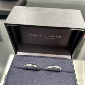 【ラザール ダイヤモンド(LAZARE DIAMOND)の口コミ】 他のブランドにはない、エッジの効いた存在感のあるデザインが素敵だなと…