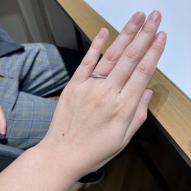 【ラザール ダイヤモンド(LAZARE DIAMOND)の口コミ】 三大カッターズブランドと言われているラザール。
やはり輝きは別格です。…