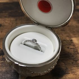 【CHER LUV(シェールラブ)の口コミ】 元々デザインがとても好みで気になっていました。ゴールド・プラチナなど…