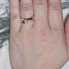 【ブシュロン(BOUCHERON)の口コミ】 他のブランドにはない多角形の個性的なデザインに惹かれてお店に試着に行…