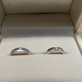 【宝寿堂(ほうじゅどう)の口コミ】 たくさんのデザインを提示いただいた中からの一目惚れでした！
めちゃくち…