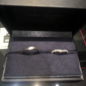 【ラザール ダイヤモンド(LAZARE DIAMOND)の口コミ】 きっちりとしておらず、私服にも合わせれるところが1番の決めてでした。男…