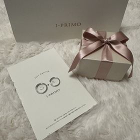 【アイプリモ(I-PRIMO)の口コミ】 デザインがたくさんあり、色々と試着させていただきました。ダイヤのカラ…