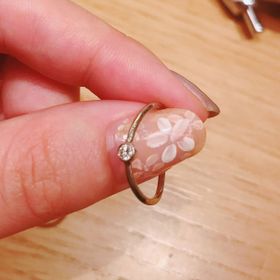 【ティファニー(Tiffany & Co.)の口コミ】 憧れのティファニーで婚約指輪を買ってもらいました。もともとアクセサリ…