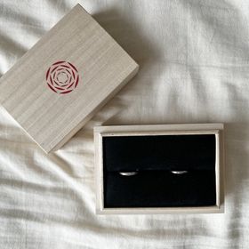 【出雲結(いずもゆい)の口コミ】 どんなお洋服にも合わせやすい、シンプルなデザインがお気に入りです。ダ…