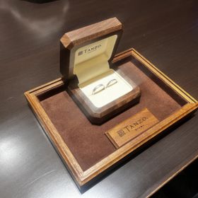 【TANZO.(鍛造指輪)の口コミ】 それぞれの指輪をそれぞれの好きなようにオーダー。夫は内側を削り落とし…