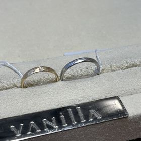 【FISCHER(フィッシャー)の口コミ】 いわゆるTHE結婚指輪というデザインのものではなく、他の人と被らないデザ…