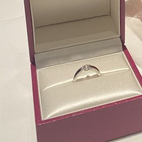 【ブルガリ(BVLGARI)の口コミ】 ダイヤ部分が出っ張っていないデザインなので、着用中にどこかにひっかけ…