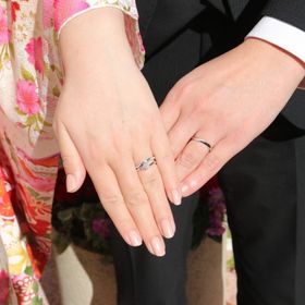 【アイプリモ(I-PRIMO)の口コミ】 男性用はシンプルなデザインながらも、中心のウェーブをサテン加工とする…